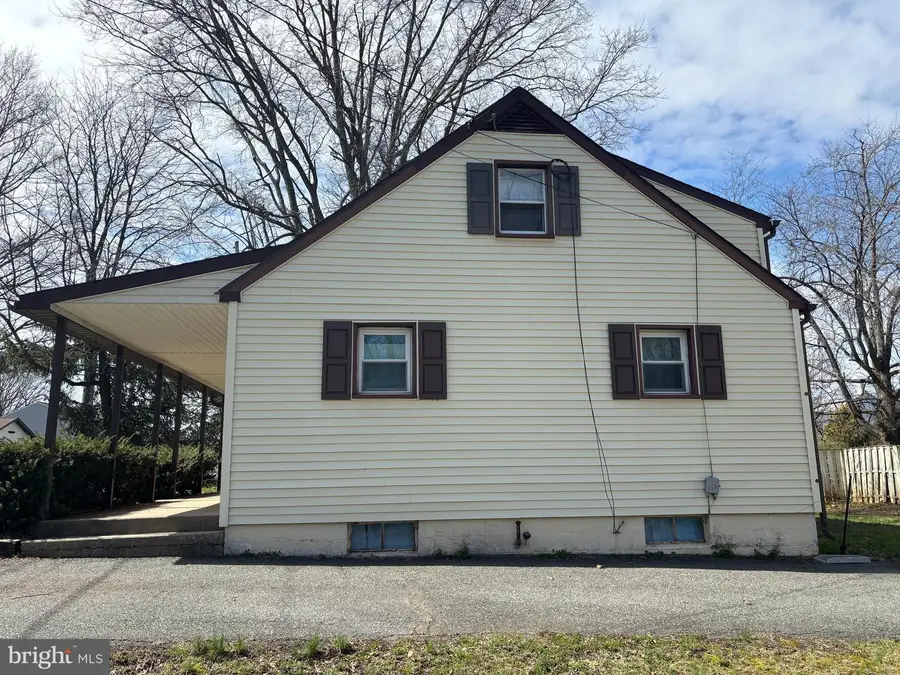 547 Broad St, Spring City, PA 19475 - #3