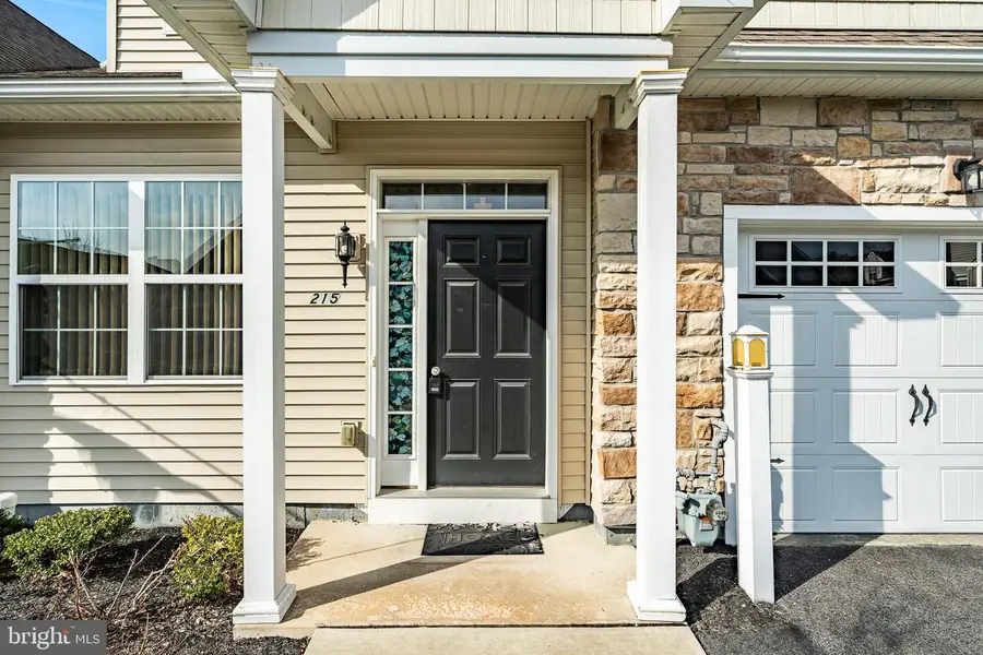 215 Rose View Dr, West Grove, PA 19390 - #2