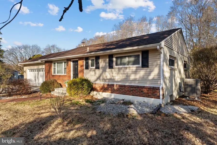 1103 Queen Dr, West Chester, PA 19380 - #3