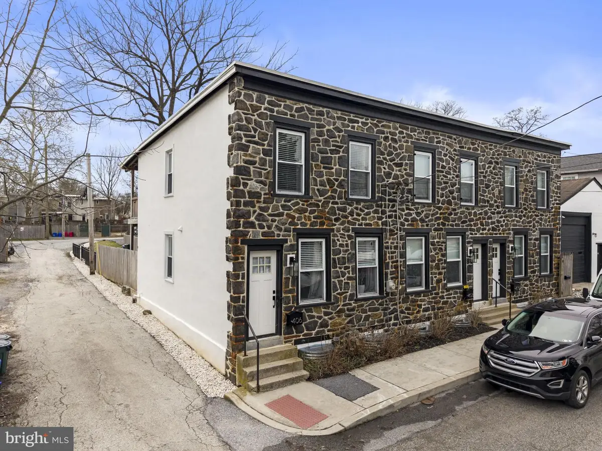 406 W Chestnut St, West Chester, PA 19380 - #1