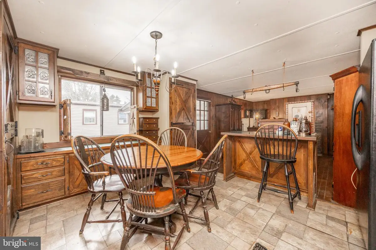 10 Coventry Dr, Spring City, PA 19475 - #1