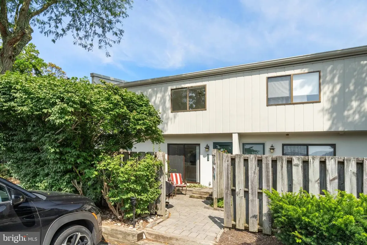 273 Summit House #273, West Chester, PA 19382 - #1