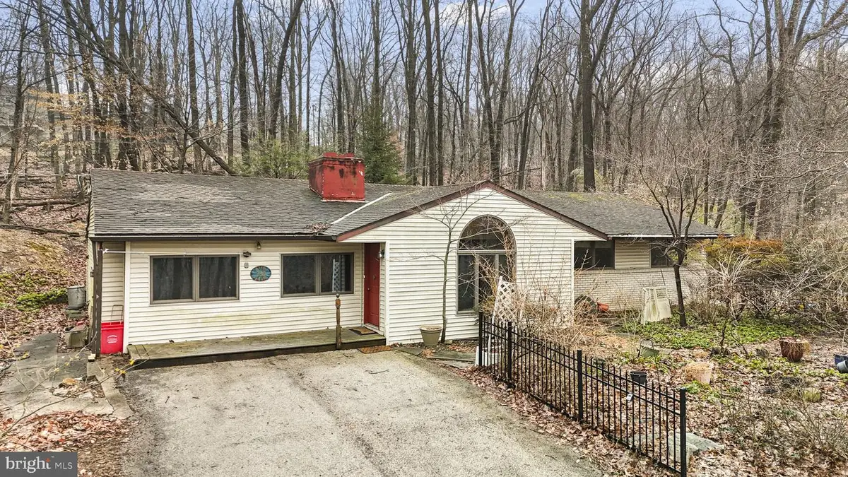 230 Jug Hollow Rd, Schuylkill, PA 19481 - #1