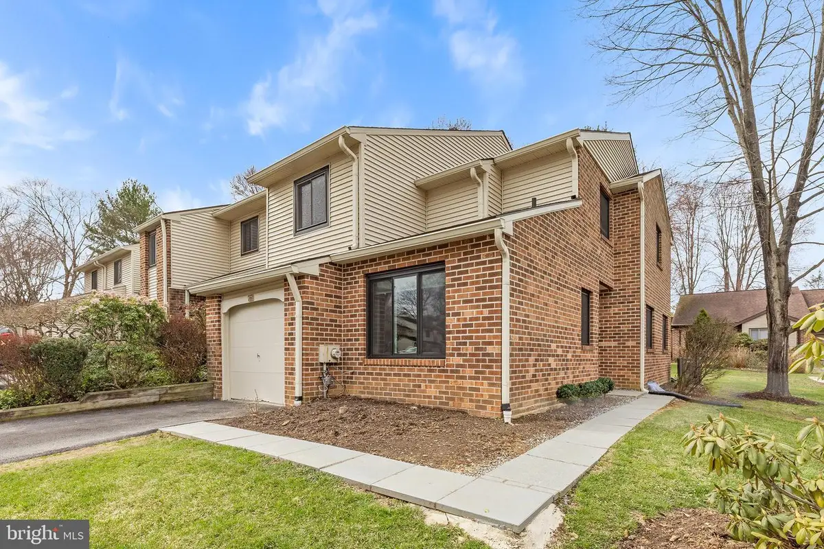 306 Hanover Ct, Chesterbrook, PA 19087 - #1