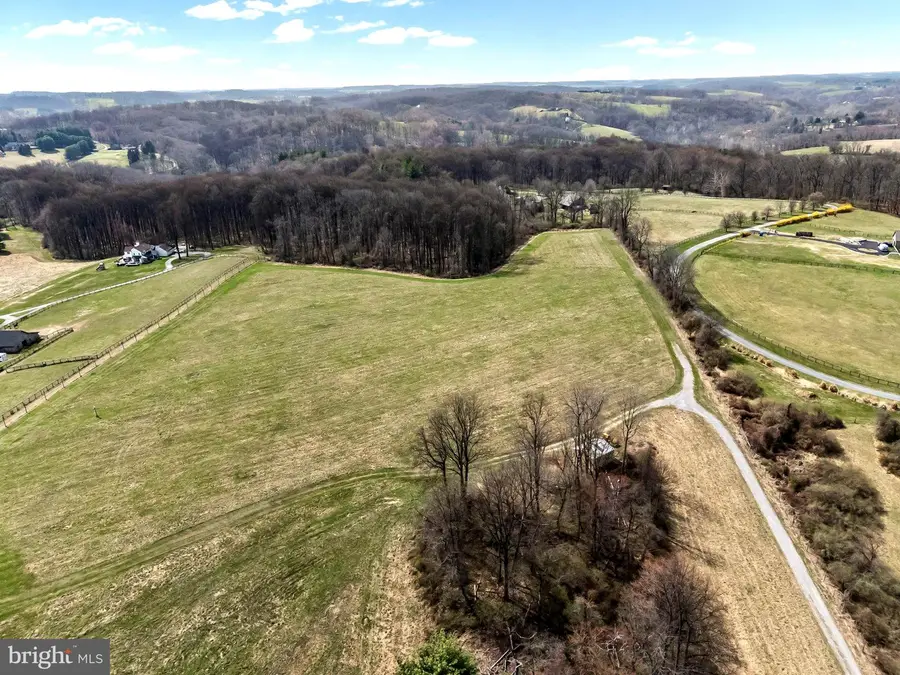 928 Stargazers Rd, Coatesville, PA 19320 - #3