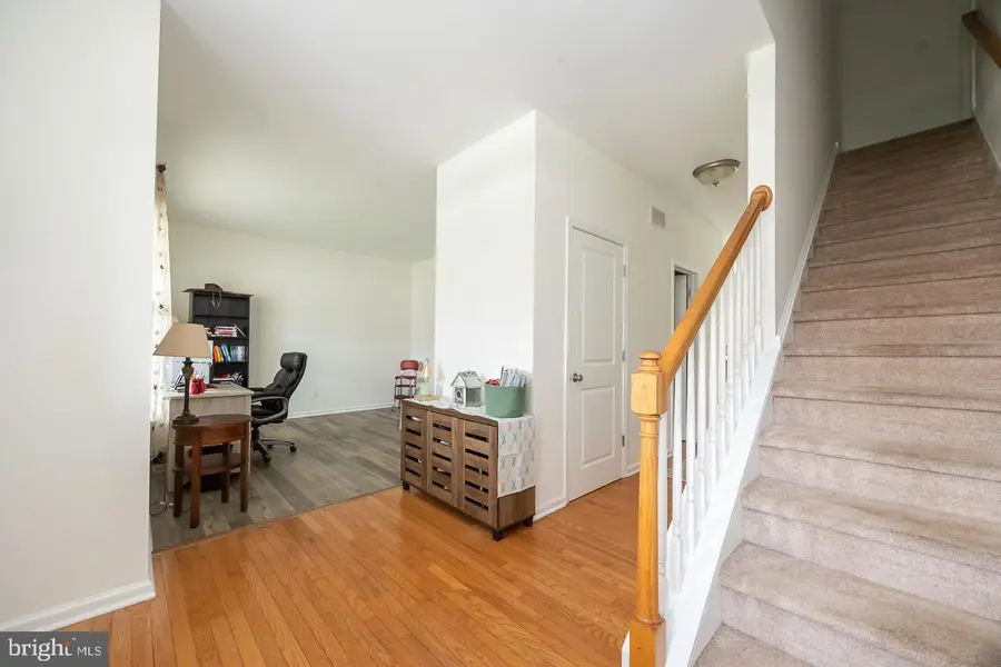 310 W 8th Ave, Parkesburg, PA 19365 - #3