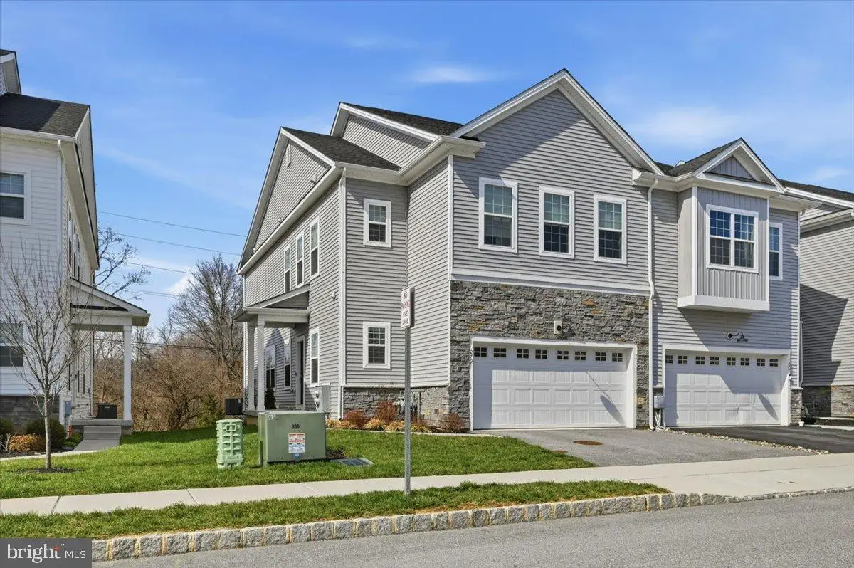 279 Red Leaf Ln, Exton, PA 19341 - #1