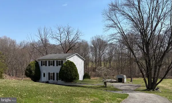 8 Briar Chase Rd, WEST GROVE, PA 19390