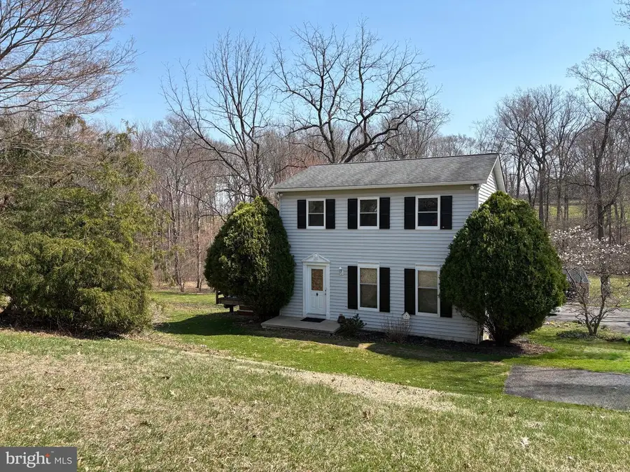 8 Briar Chase Rd, West Grove, PA 19390 - #2