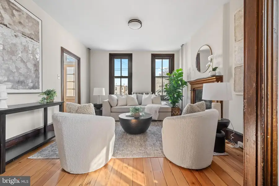 114 Washington Ave, Phoenixville, PA 19460 - #2