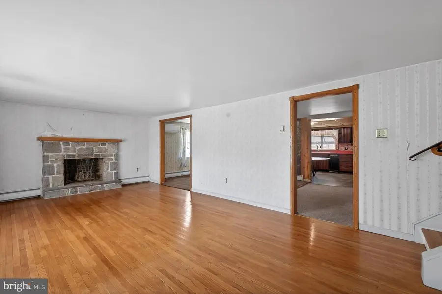 1279 Sheep Hill Rd, Pottstown, PA 19465 - #3