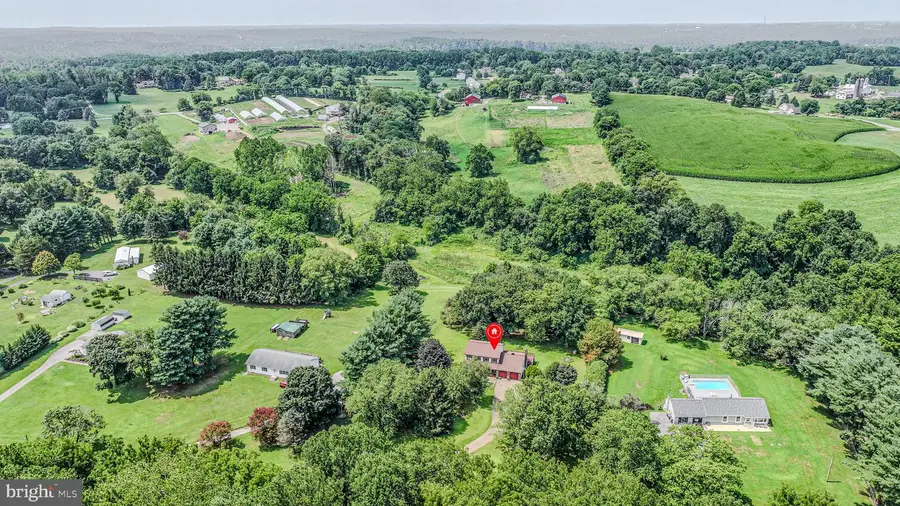 893 Old Forge Rd, Oxford, PA 19363 - #2
