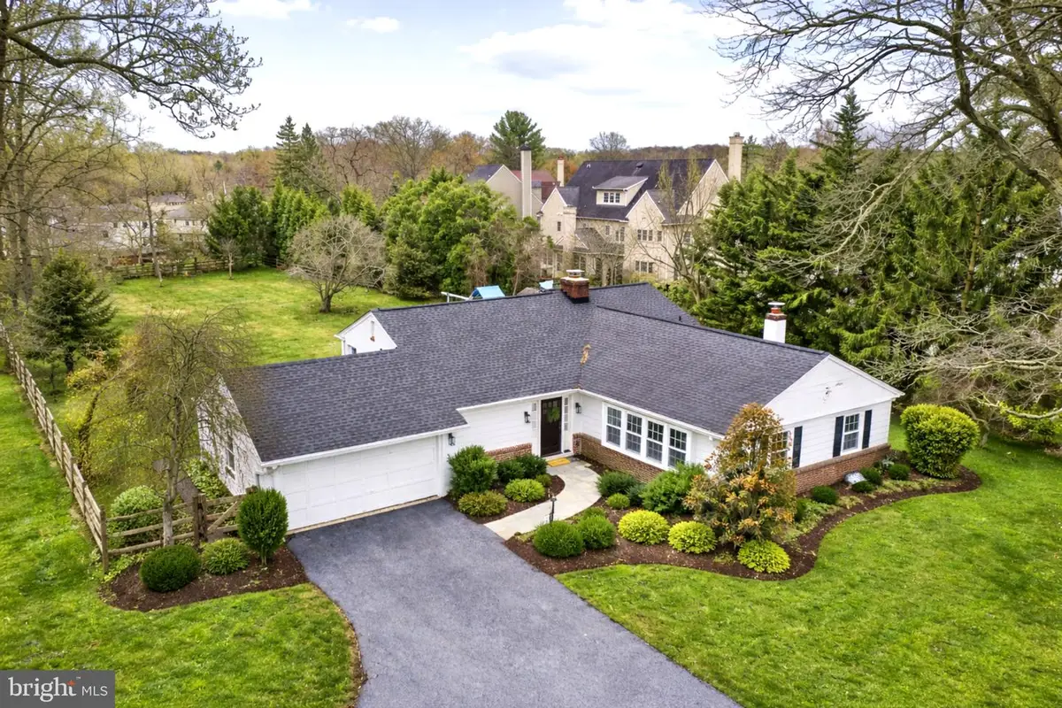 237 Waterloo Ave, Berwyn, PA 19312 - #1