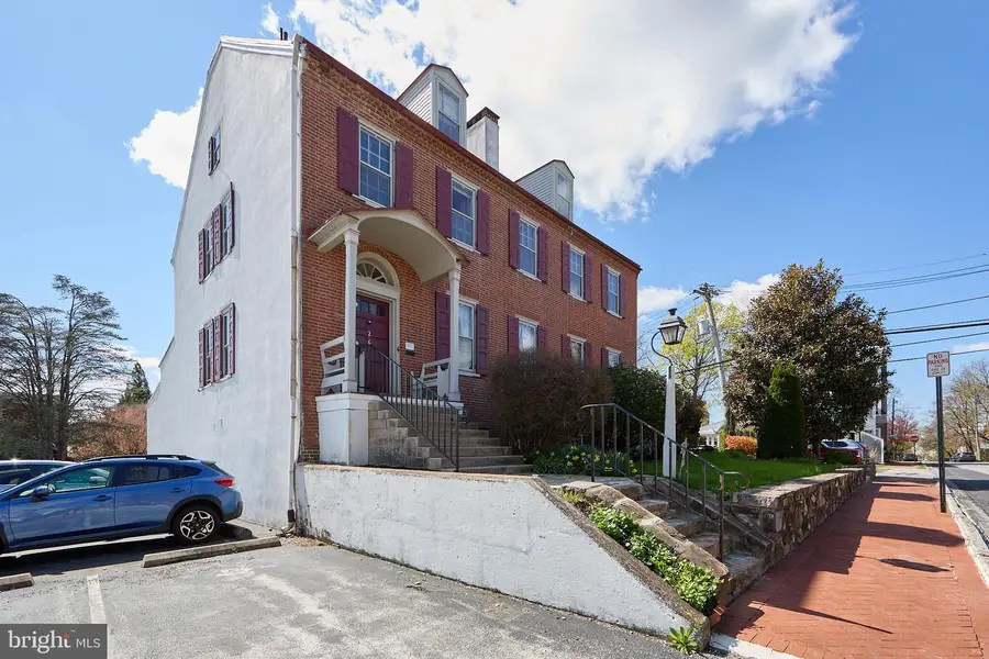 26 W Union St, West Chester, PA 19382 - #3