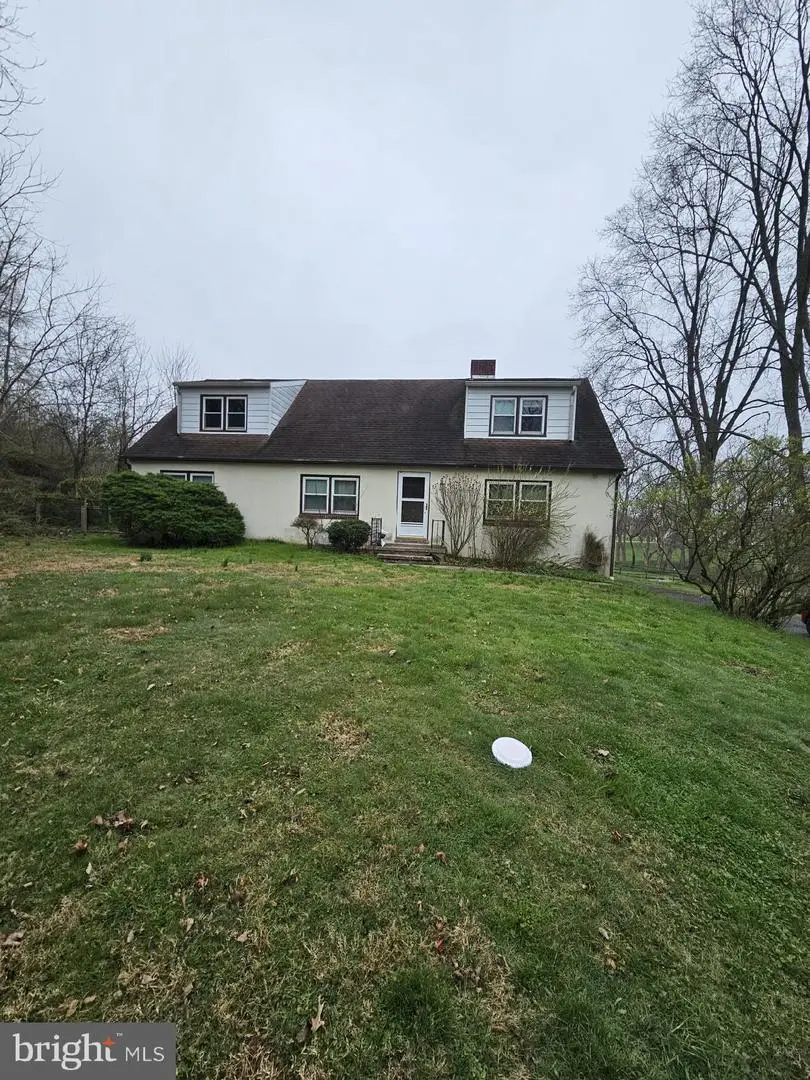 2004 Kings Row Rd, Oxford, PA 19363 - #1