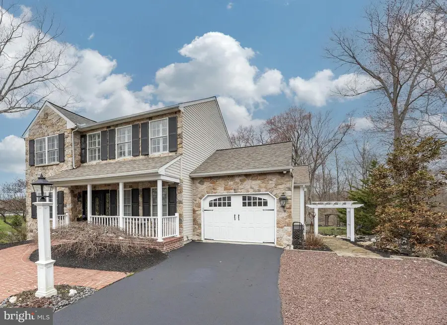 3 Hunter Dr, Glenmoore, PA 19343 - #2