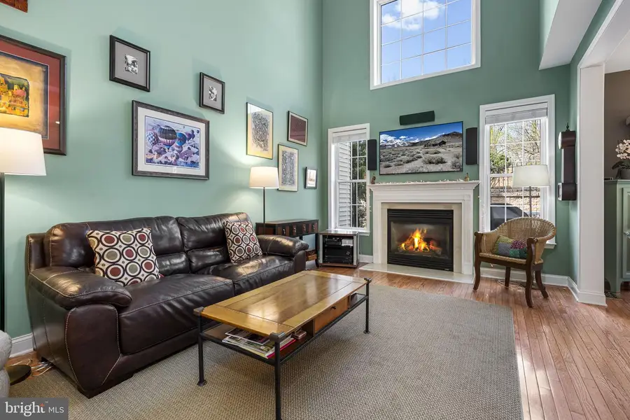 24 Longview Ln, Newtown Square, PA 19073 - #3