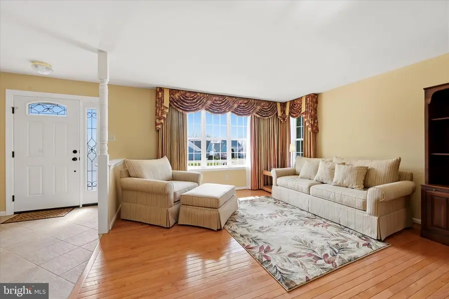 789 W Glenview Dr, West Grove, PA 19390 - #2