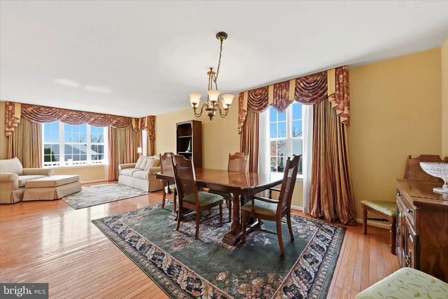 789 W Glenview Dr, West Grove, PA 19390 - #3