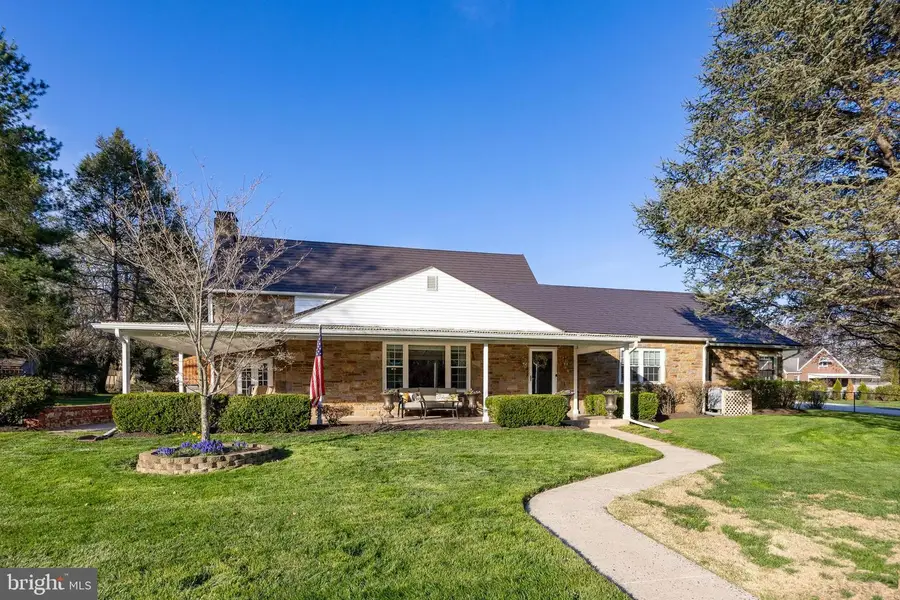 220 N Norris Ave, Phoenixville, PA 19460 - #2