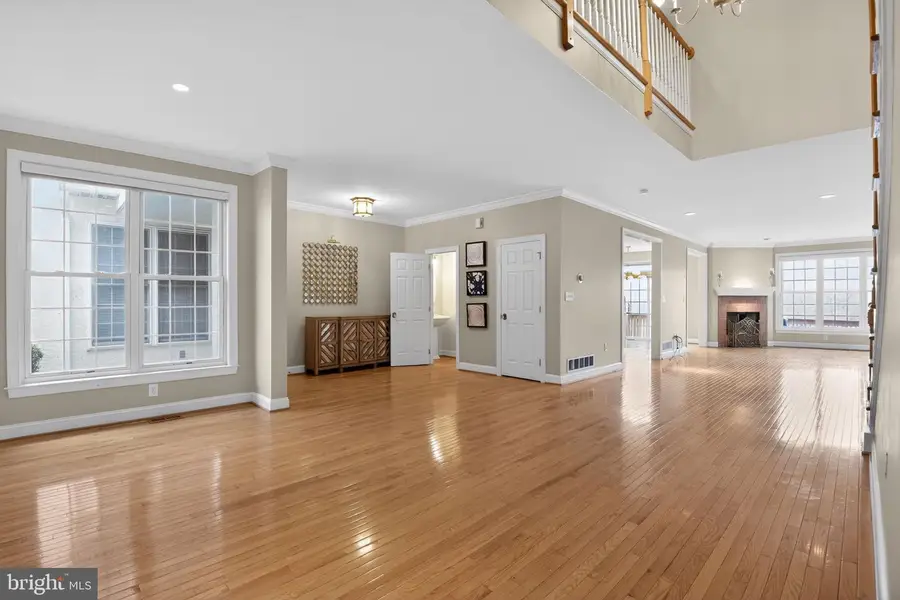 803 Whispering Brooke Dr, Newtown Square, PA 19073 - #3