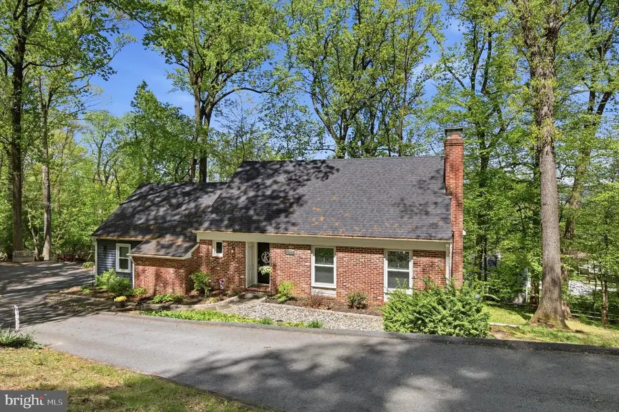 471 Hilltop Rd, Paoli, PA 19301 - #2