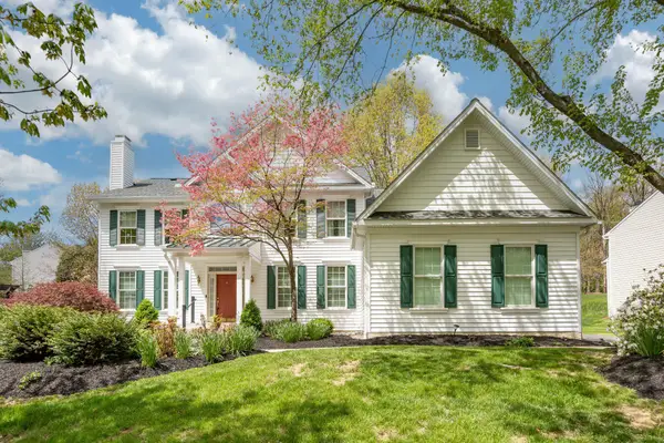 1303 Stonegate Dr, DOWNINGTOWN, PA 19335