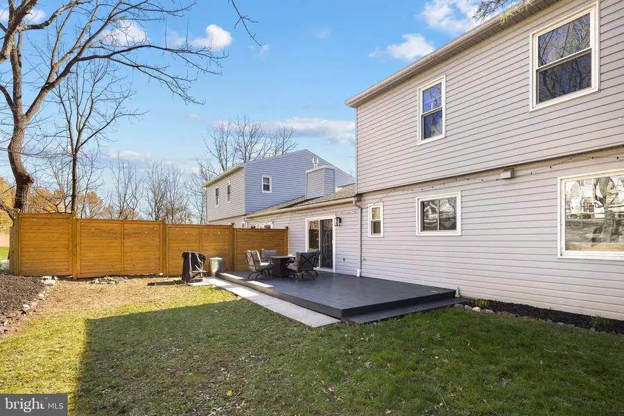 464 Freemont St, Phoenixville, PA 19460 - #3