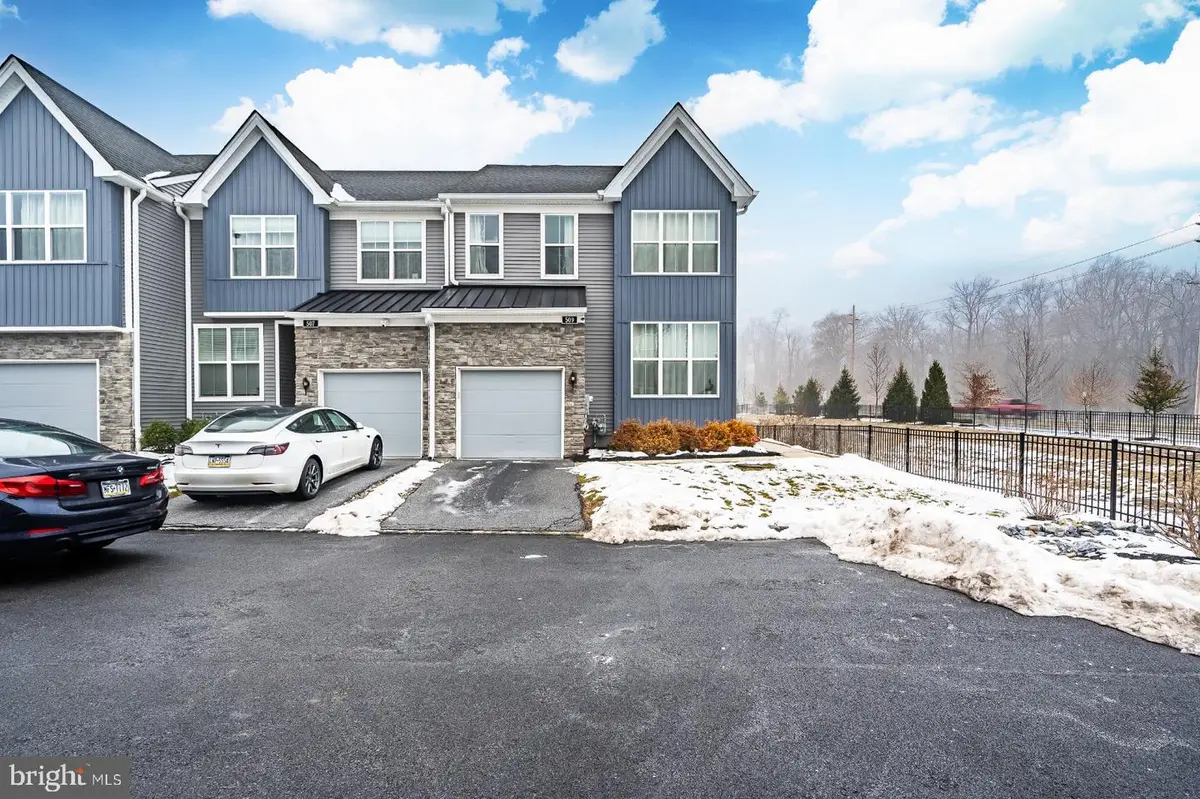 509 Juneberry Ct, Chester Springs, PA 19425 - #1