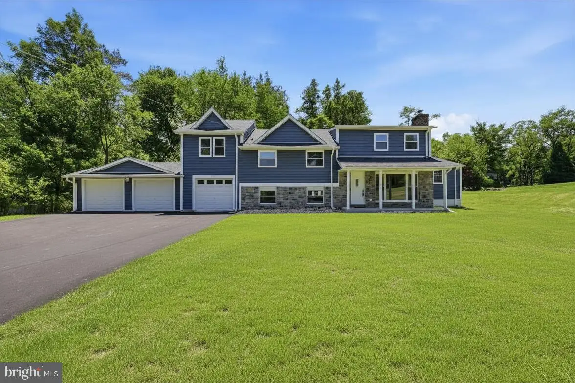 1376 College Hill Dr, Cheyney, PA 19319 - #1