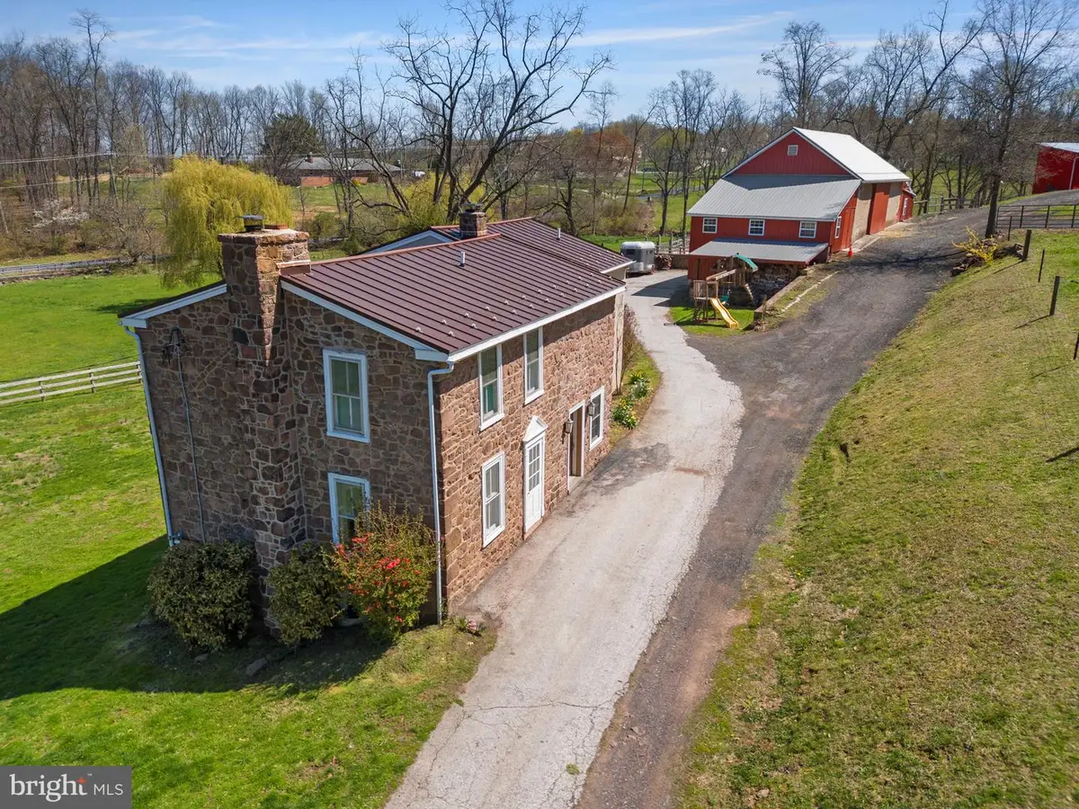 120 Alackness Rd, Spring City, PA 19475 - #1