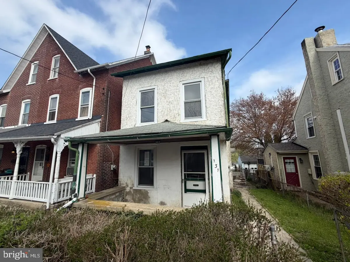 131 Bradford Ave, Downingtown, PA 19335 - #1