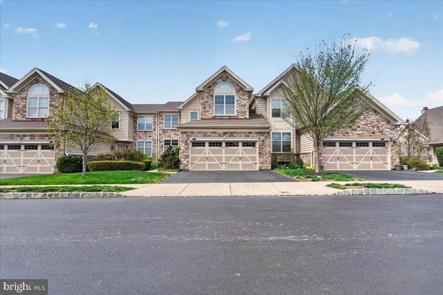 13 Meadow View Ln, Malvern, PA 19355 - #2