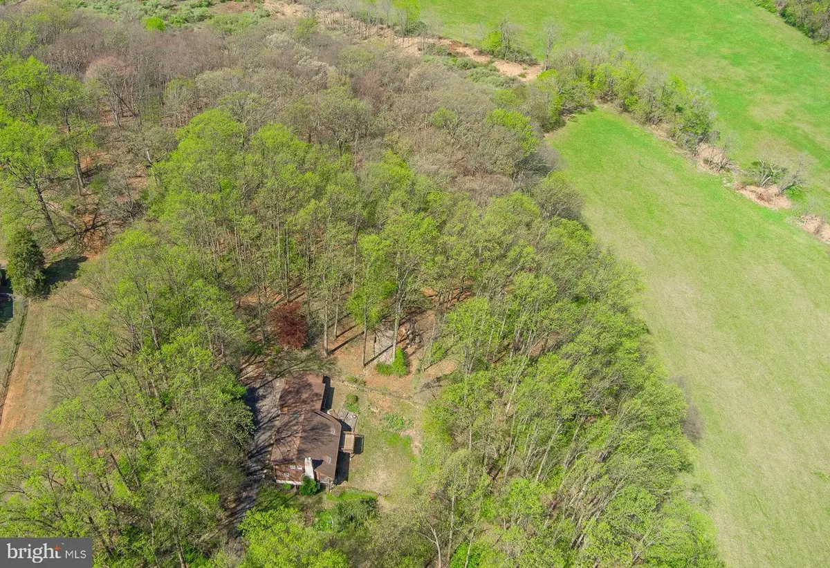 912 Heather Ln, Phoenixville, PA 19460 - #1