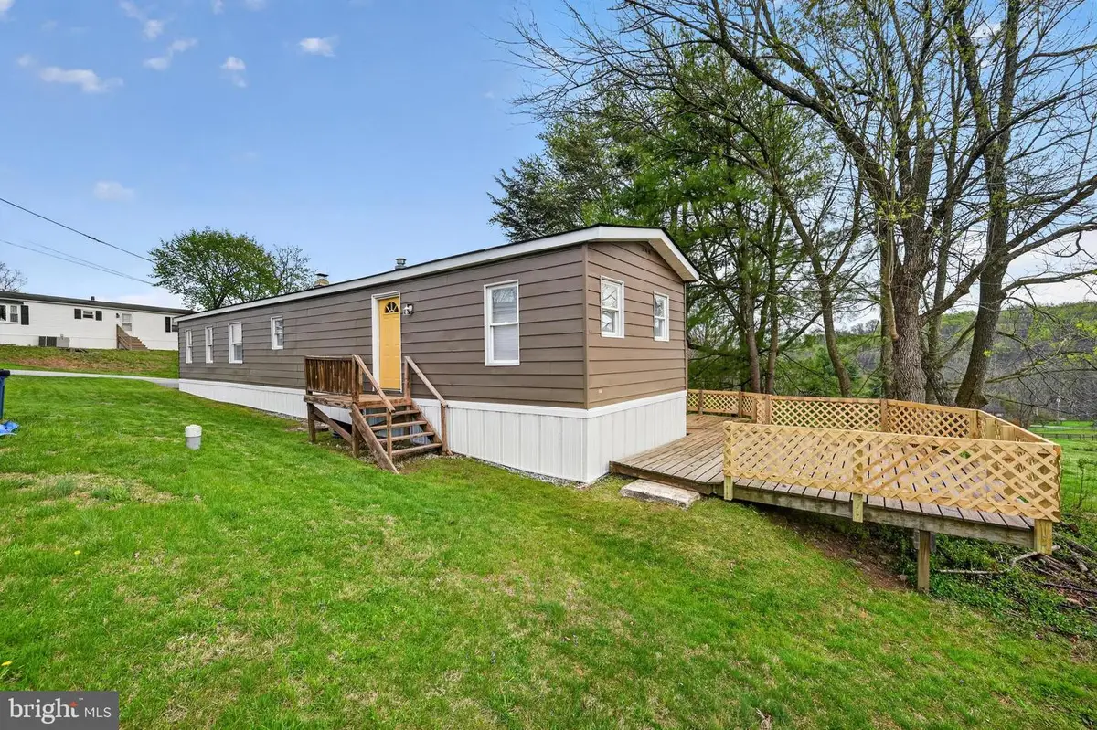 122 Penn Dr, Coatesville, PA 19320 - #1