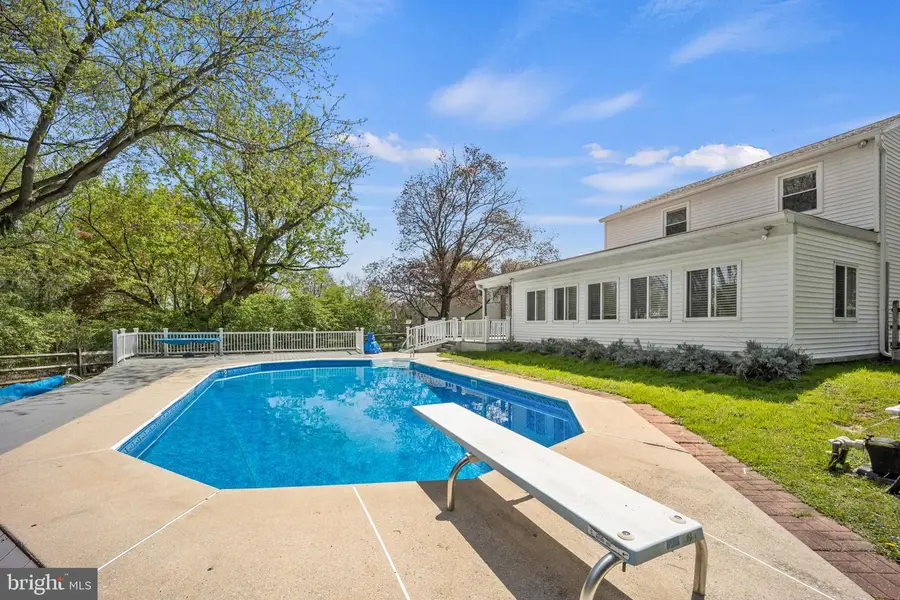 8 Locust Dr, Malvern, PA 19355 - #3