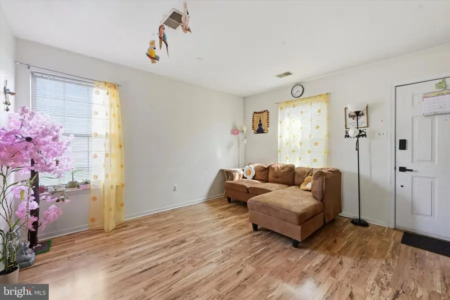 694 Metro Ct #6, West Chester, PA 19380 - #3