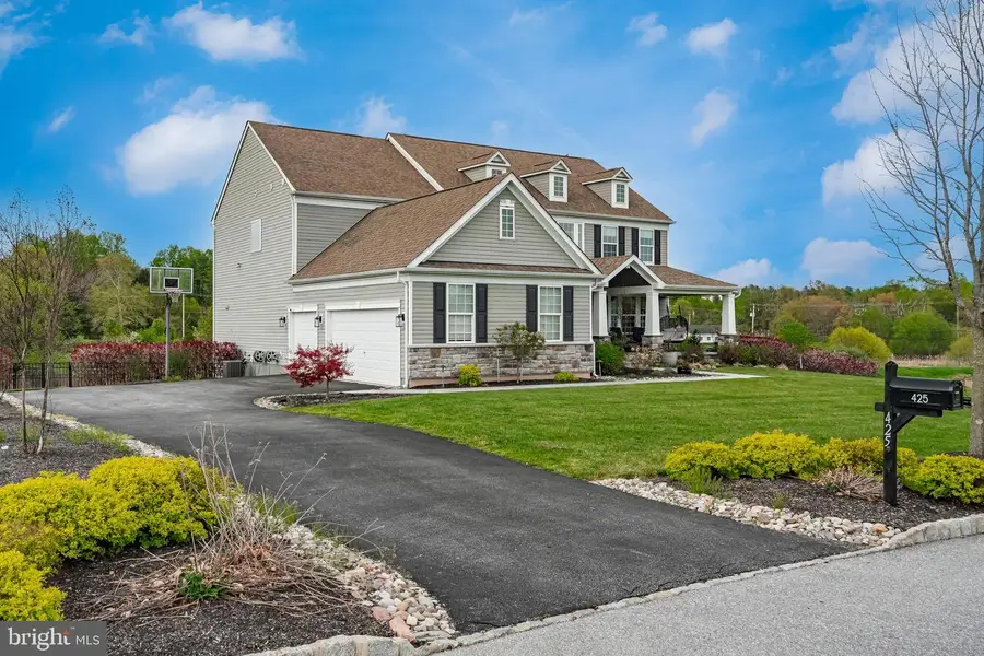 425 Mercer Dr, Downingtown, PA 19335 - #2