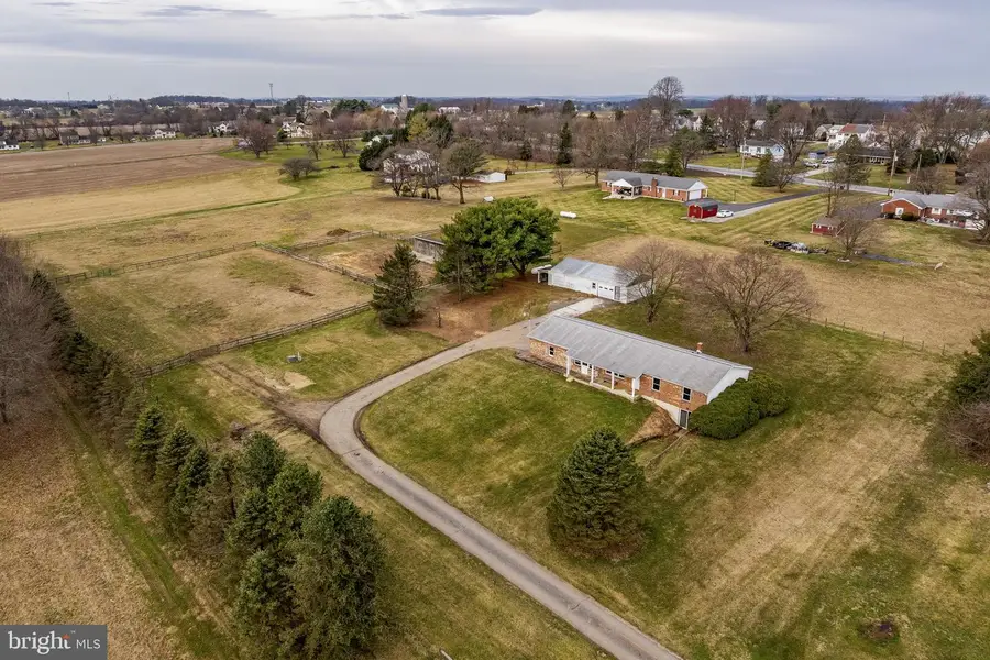 3697 Newark Rd, Cochranville, PA 19330 - #2