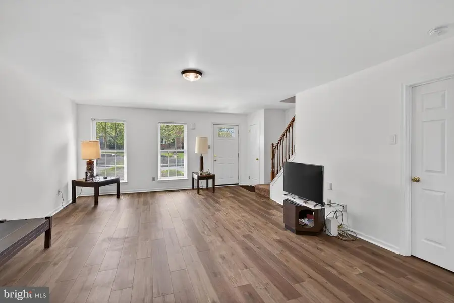 122 Longford Rd, West Chester, PA 19380 - #2