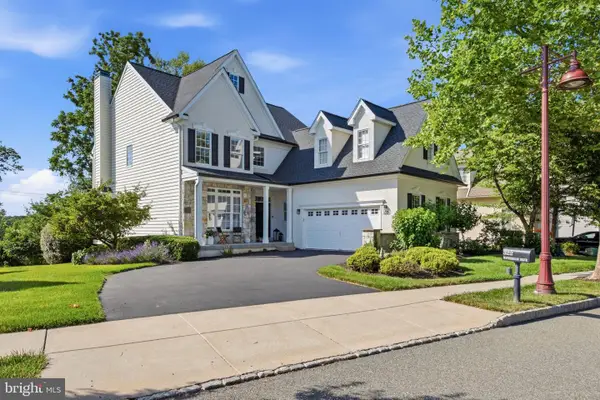 322 Waynebrook Dr, CHESTER SPRINGS, PA 19425