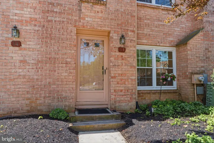 13 Rampart Dr, Chesterbrook, PA 19087 - #3
