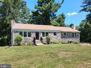 219 Stoney Run Rd, Spring City, PA 19475 - #1