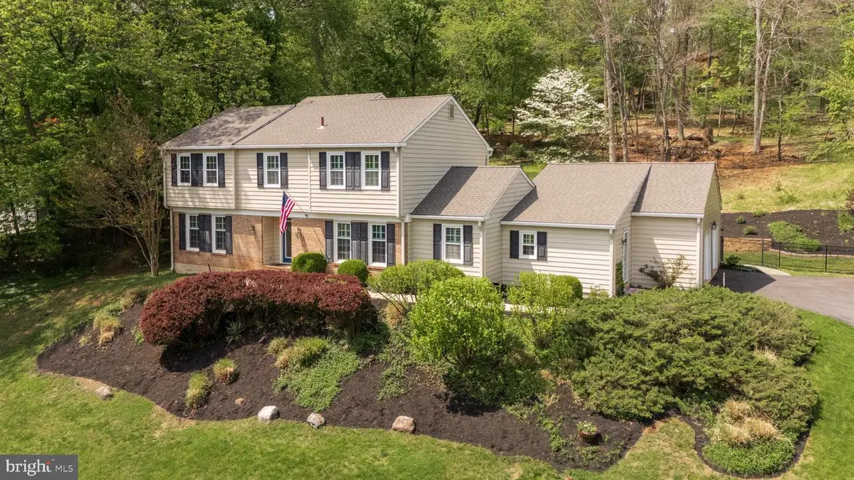 691 Twin Bridge Dr, Wayne, PA 19087 - #1