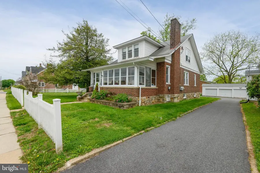 220 S 5th St, Oxford, PA 19363 - #2