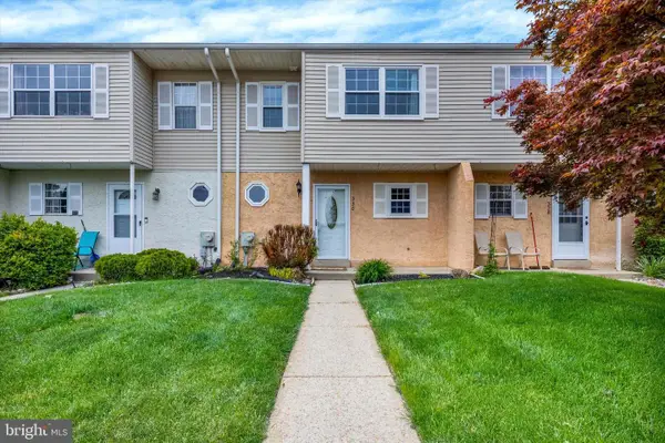330 Carlyn Ct, DOWNINGTOWN, PA 19335