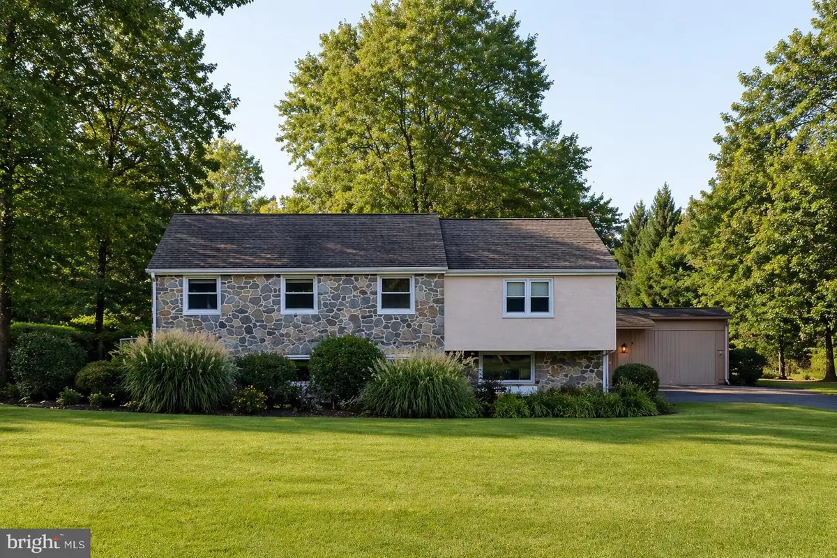 1190 Beaumont Rd, Berwyn, PA 19312 - #1