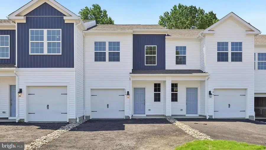 254 Derby Dr, Coatesville, PA 19320 - #2