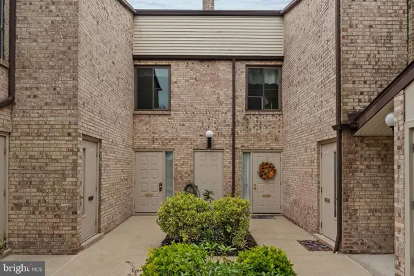 1704 Raintree Ln, MALVERN, PA 19355