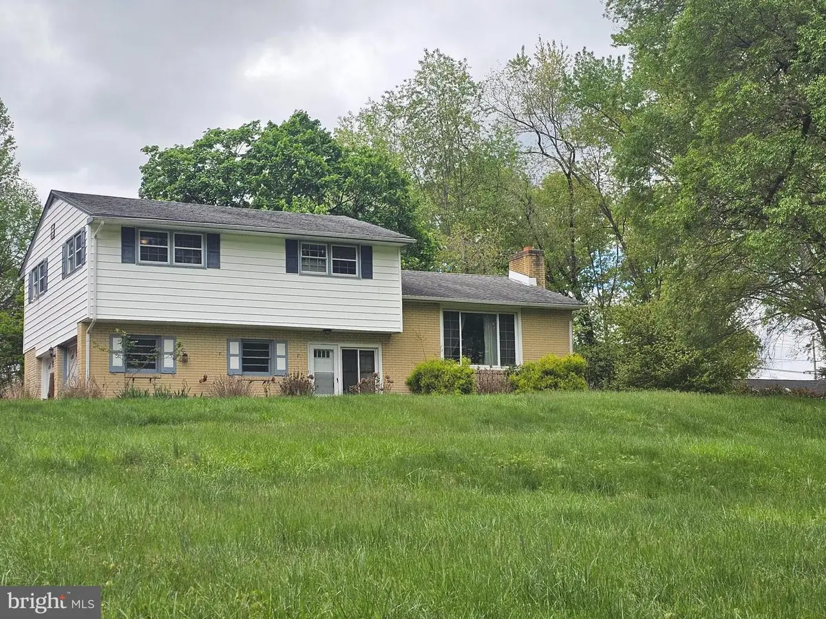1256 Surrey Rd, West Chester, PA 19382 - #1